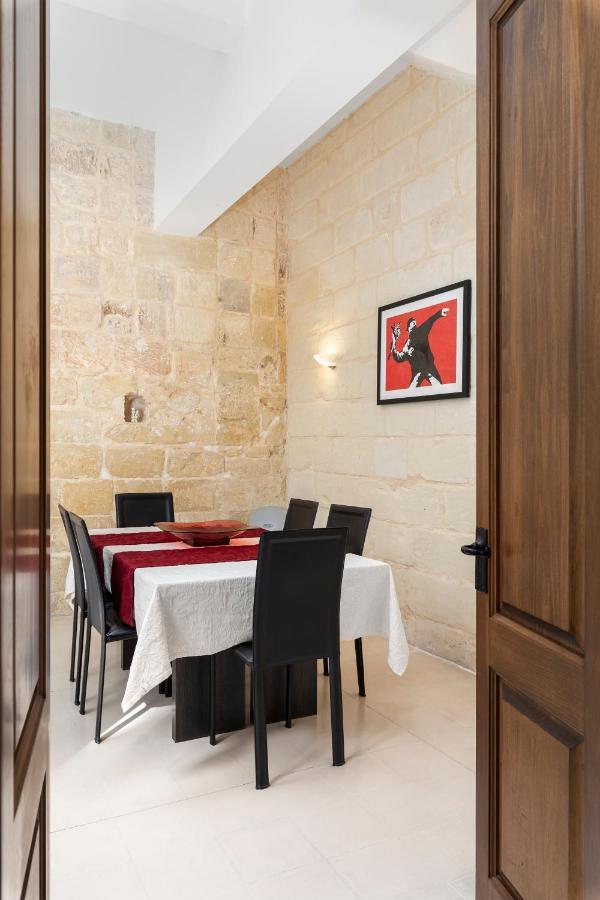 Traditional & Modern Maltese Townhouse - Rooftop Terrace And Sea Views, Close To Birgu Waterfront Cospicua Exterior foto