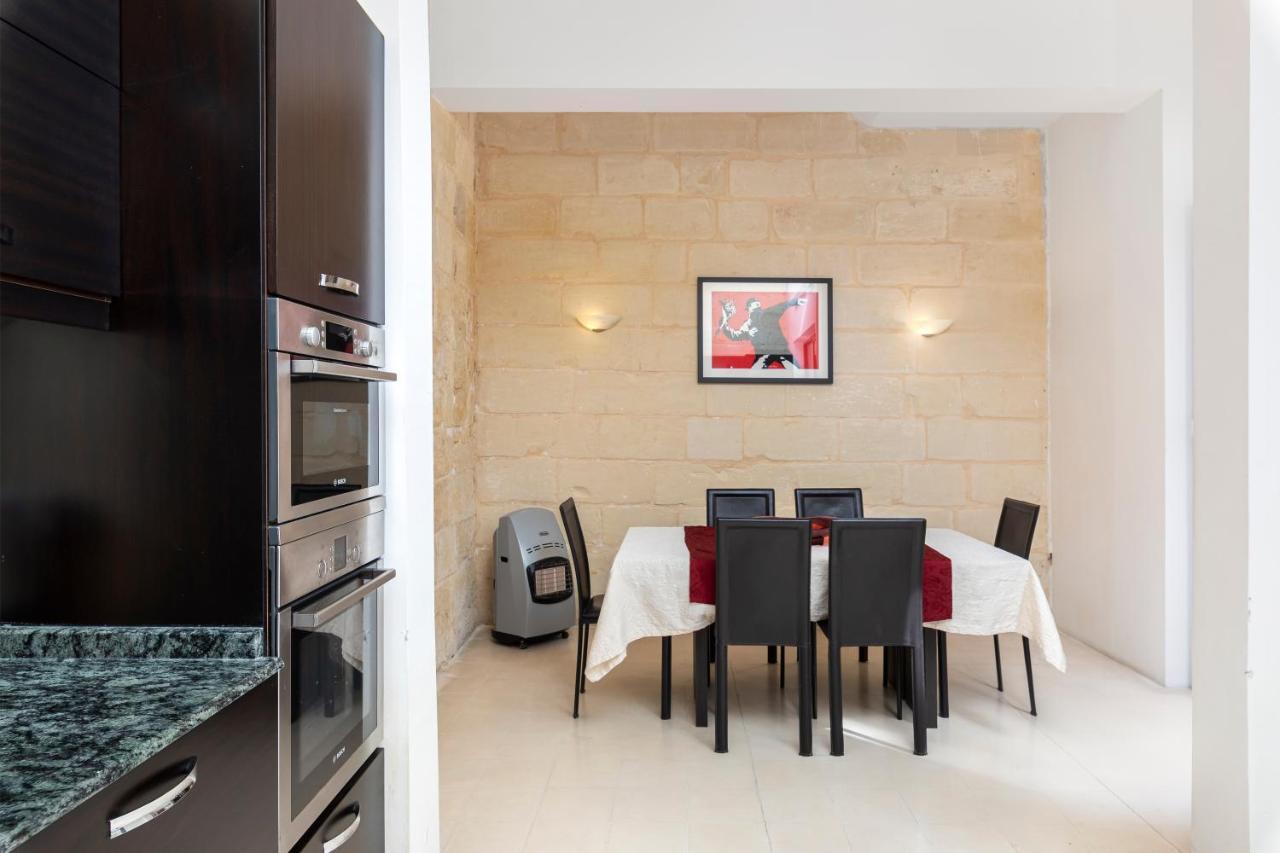 Traditional & Modern Maltese Townhouse - Rooftop Terrace And Sea Views, Close To Birgu Waterfront Cospicua Exterior foto