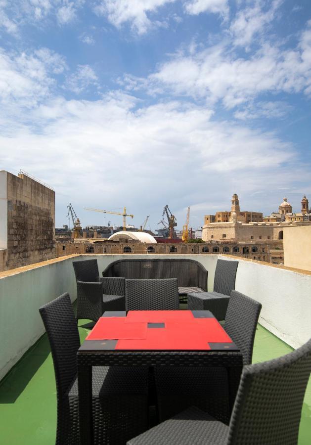 Traditional & Modern Maltese Townhouse - Rooftop Terrace And Sea Views, Close To Birgu Waterfront Cospicua Exterior foto